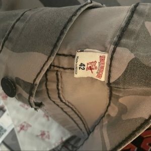 Mens jeans/ True Religion/ Size 42/Grey camo with red stitching/rare combination